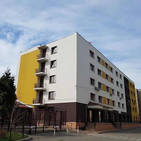 Hotel Dacor Orăştie Kültér fotó