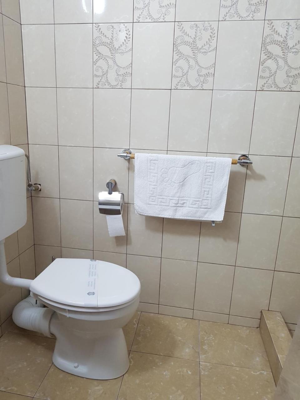Hotel Dacor Orăştie Kültér fotó